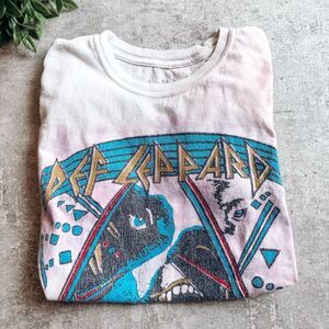 Def Leppard Pink Tie Dye Graphic Short Sleeve Tee Size Medium
